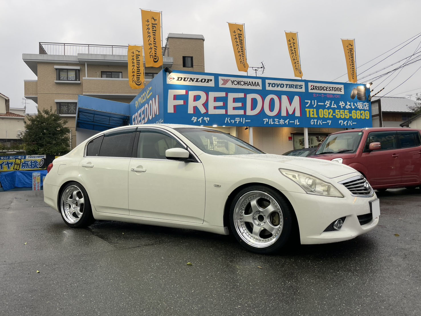 NISSAN スカイライン