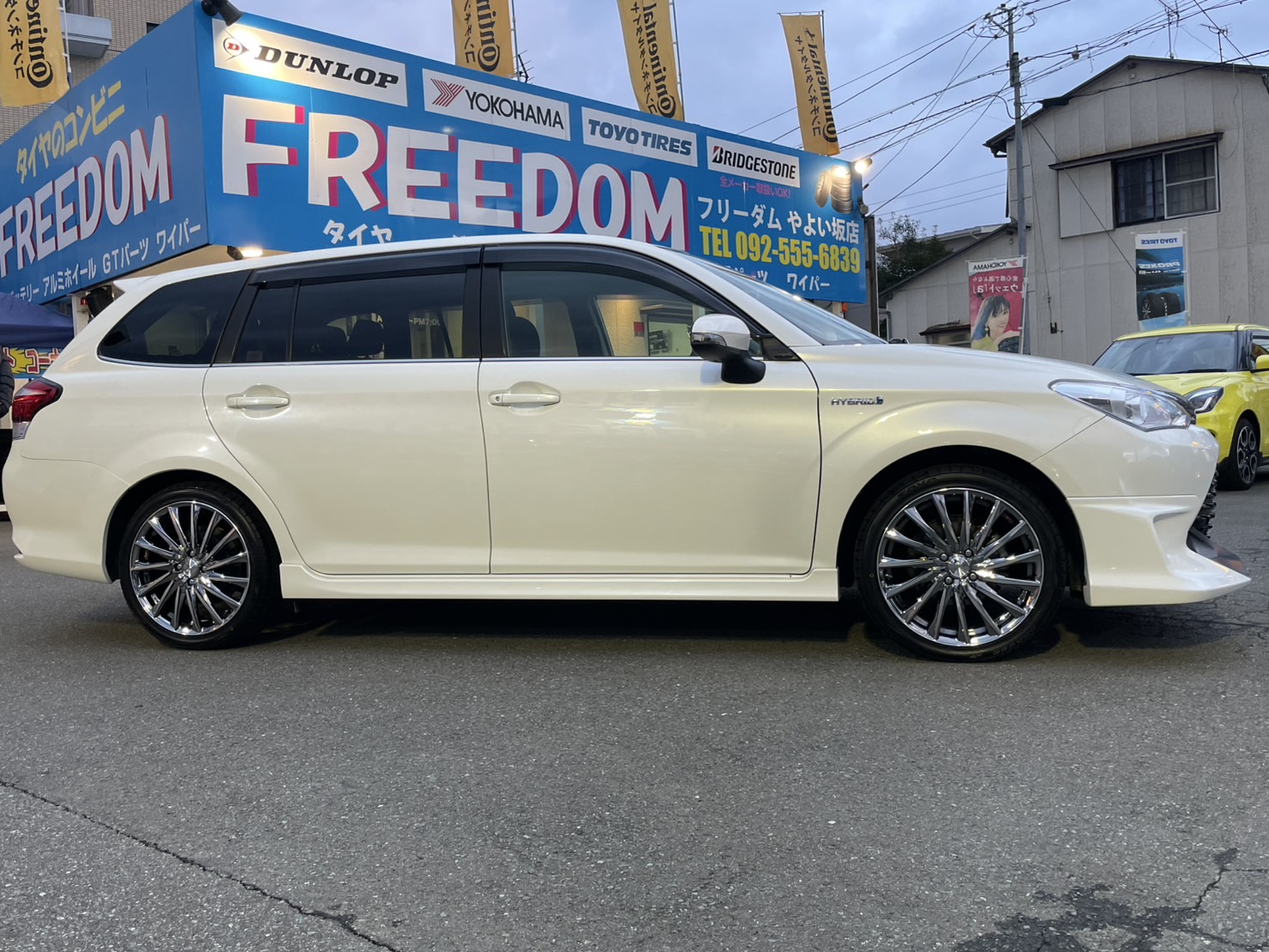 TOYOTA カローラフィールダー