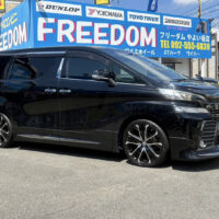 TOYOTA ヴェルファイア