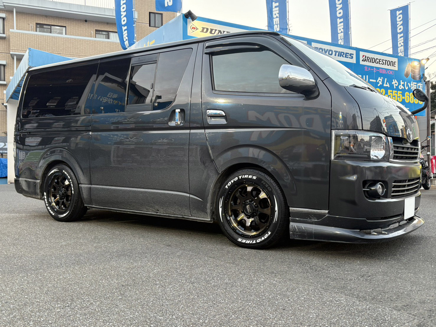 TOYOTA ハイエース